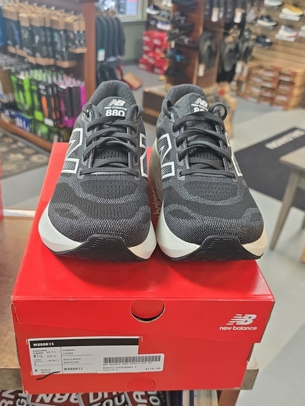 New Balance Black and White 880 Women's Running Shoes